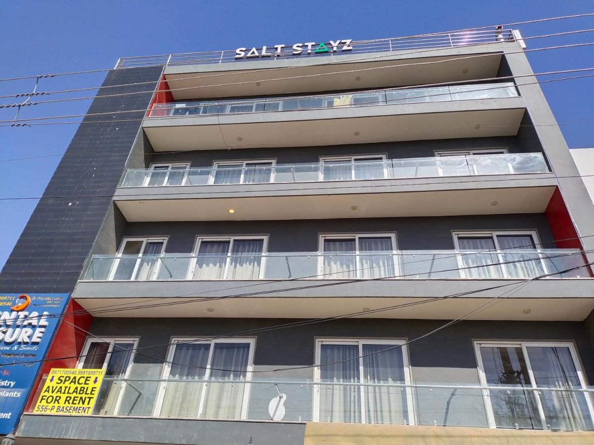 Saltstayz Express - Medicity Near Medanta Hospital 구르가온 외부 사진